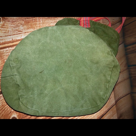 Concept One Accessories Green Peace and Love Tote - Picture 4 of 8